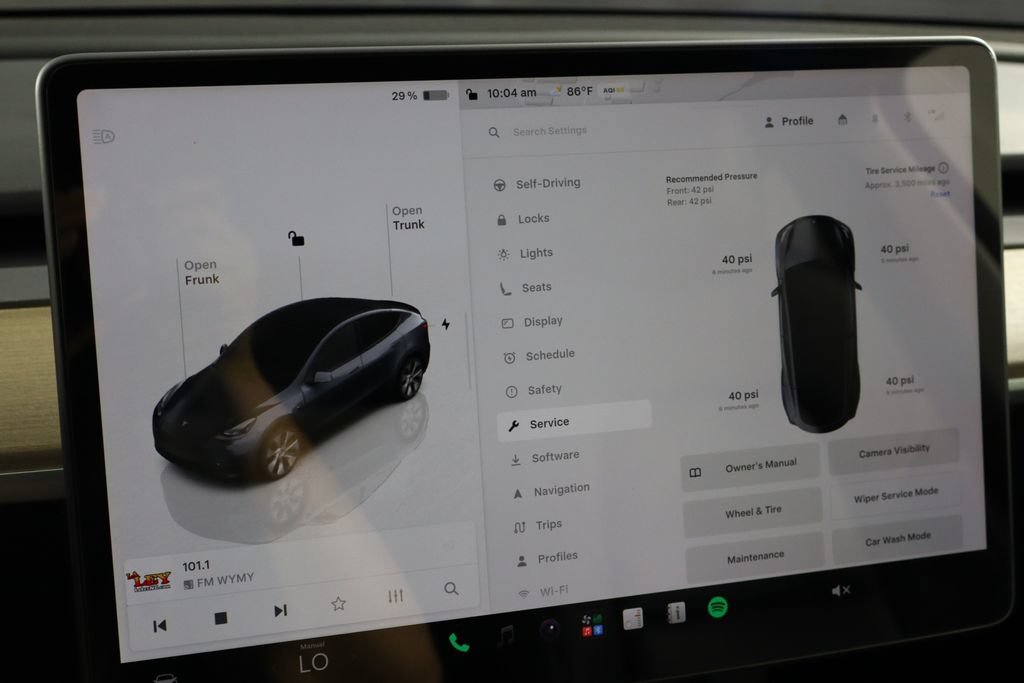 Used 2023 Tesla Model Y Long Range AWD/4WD image 32