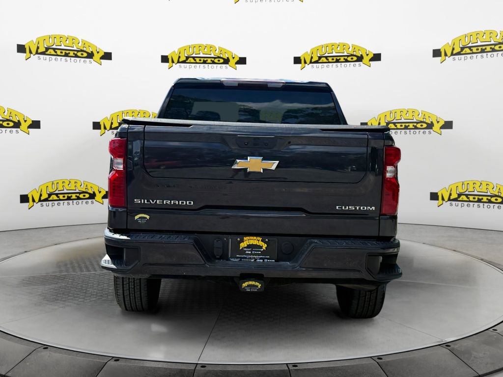 Used 2023 Chevrolet Silverado 1500 Custom image 4