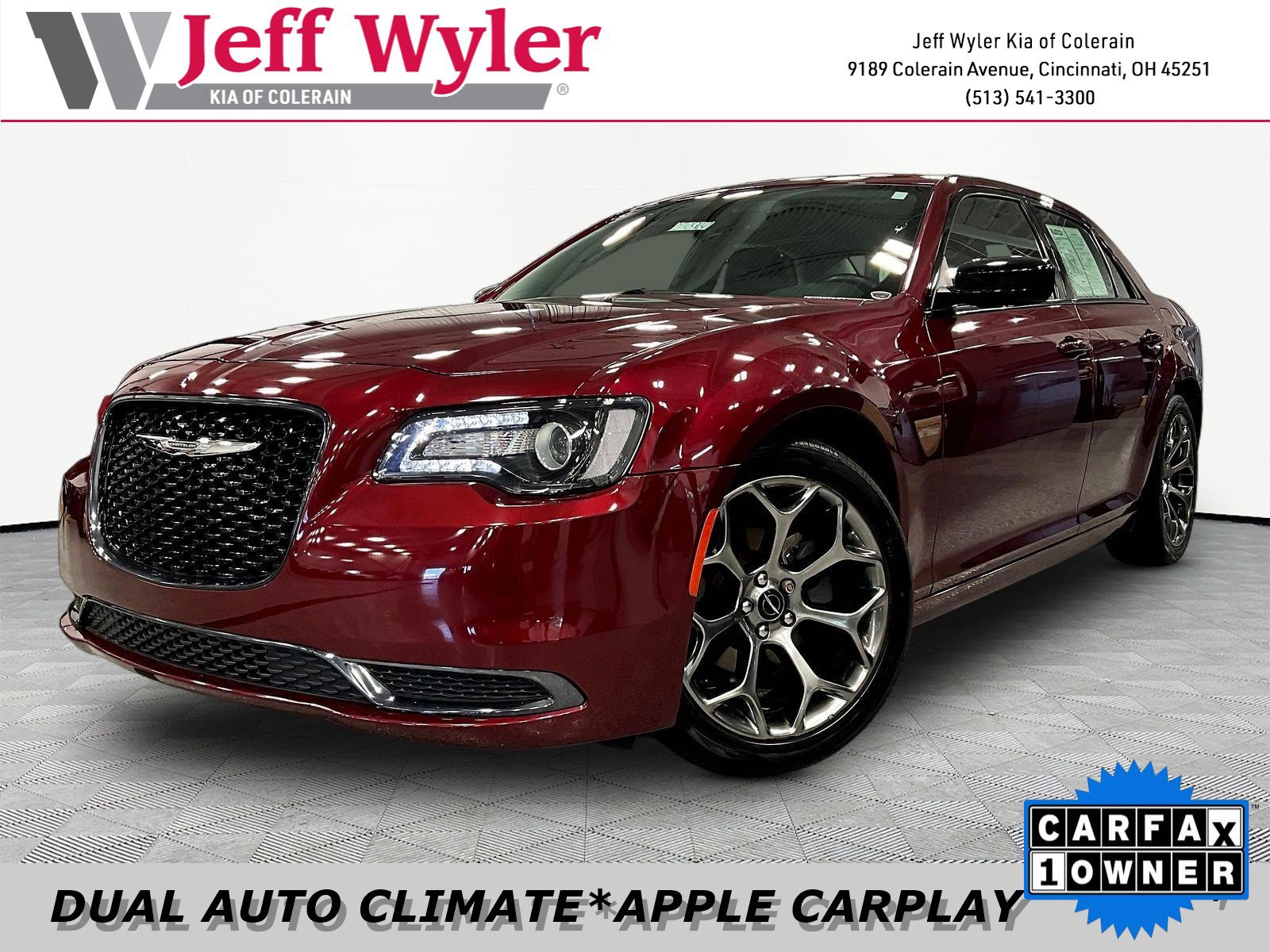 Used 2018 Chrysler 300 Touring w/ Sport Appearance Package RWD image 1