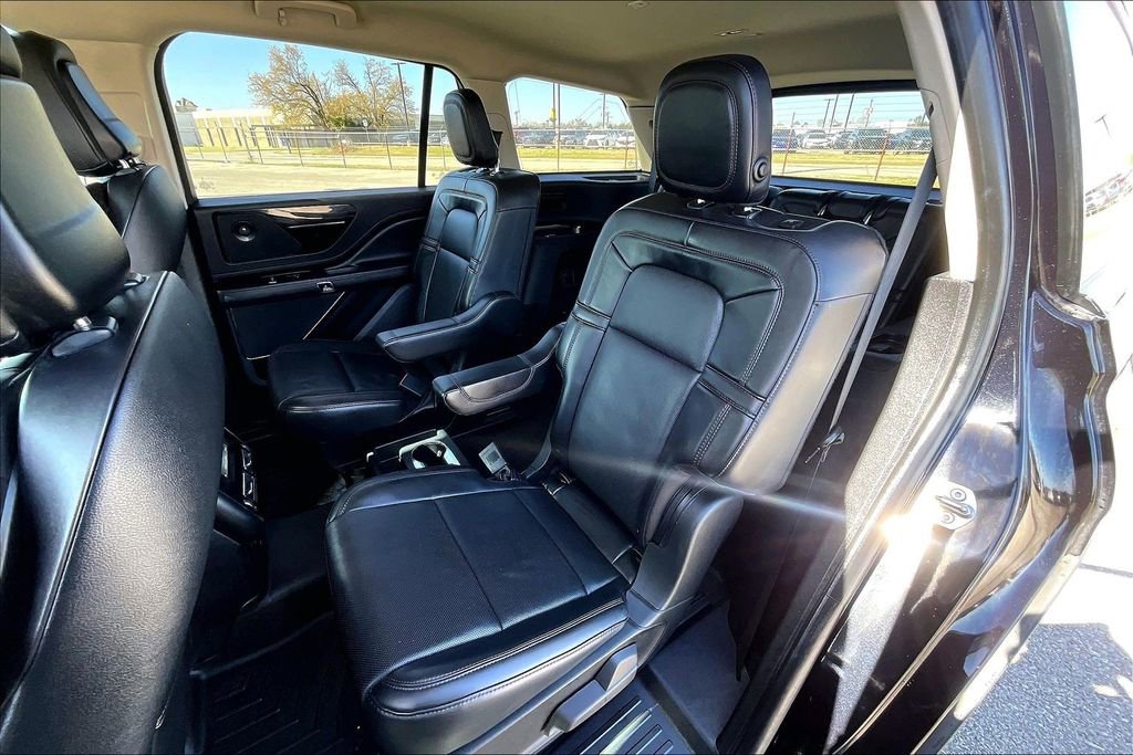 Used 2020 Lincoln Aviator Reserve w/ Elements Package Plus image 36