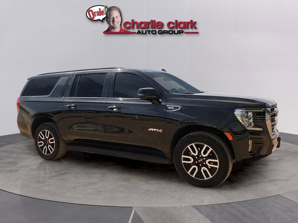 Used 2024 GMC Yukon XL AT4 w/ Technology Package AWD/4WD image 6
