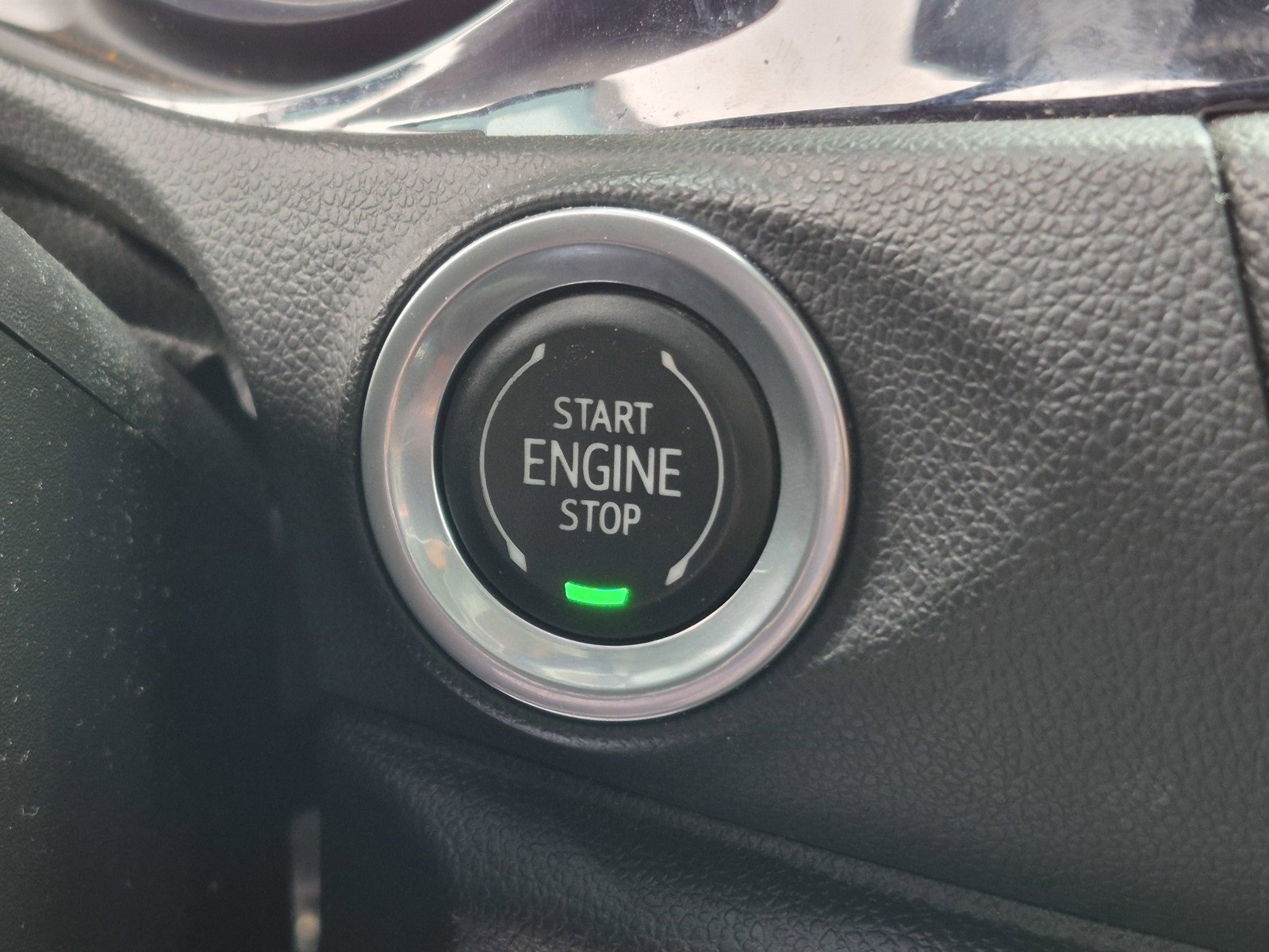 Used 2021 Buick Encore GX Essence w/ Advanced Technology Package image 27