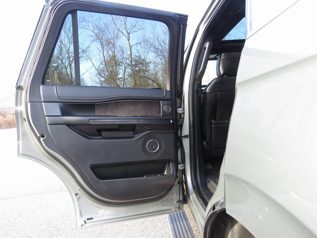 Used 2019 Ford Expedition Limited w/ Equipment Group 301A image 20