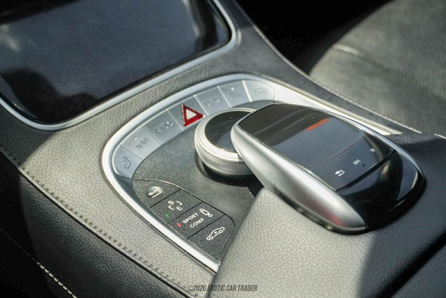 Used 2017 Mercedes-Benz S 550 4MATIC Sedan image 28