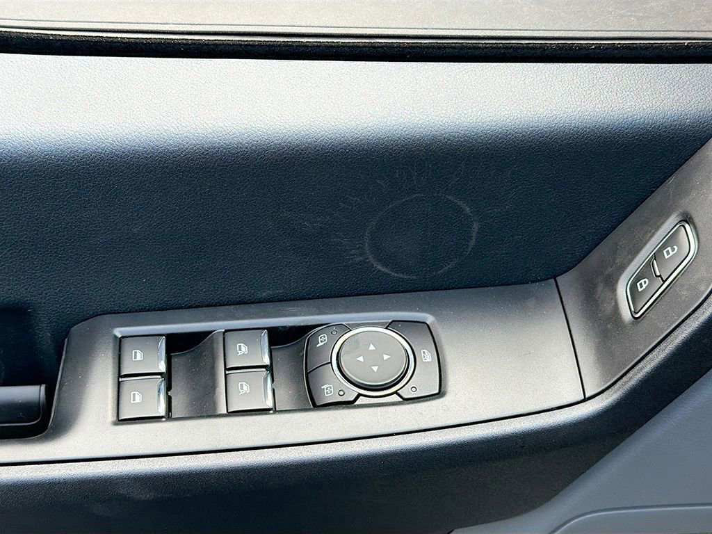 New 2026 Ford F550 4x4 Crew Cab image 23