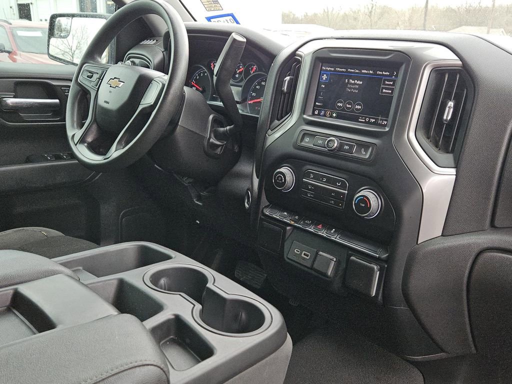Used 2024 Chevrolet Silverado 1500 Custom AWD/4WD image 28