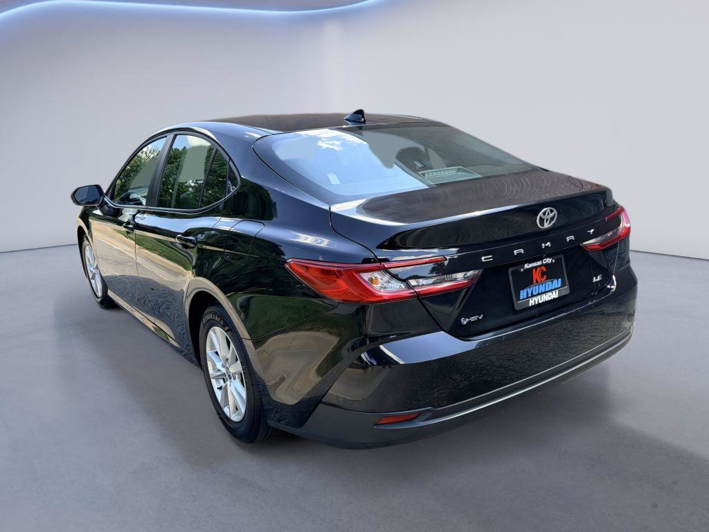 Used 2025 Toyota Camry LE FWD image 3