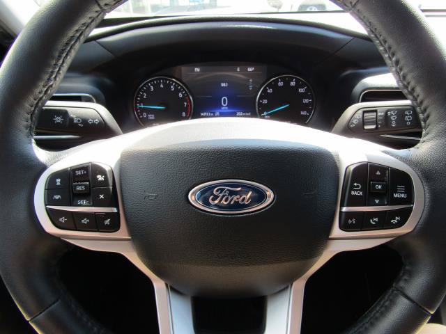 Used 2024 Ford Explorer XLT w/ Equipment Group 202A AWD/4WD image 20