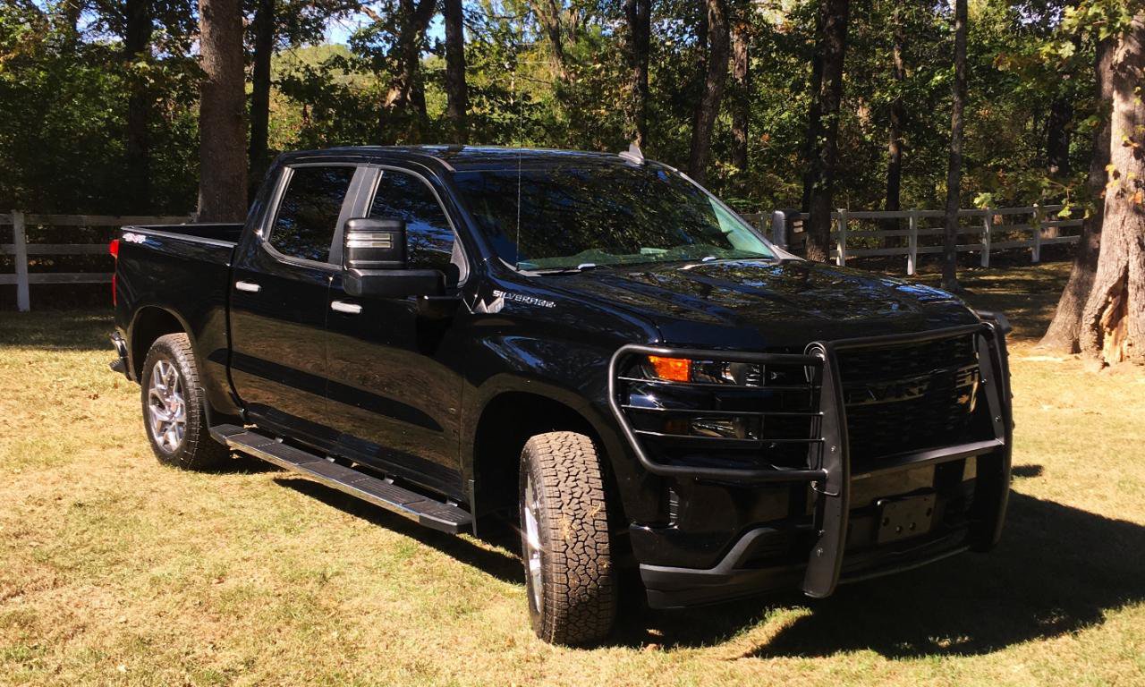 Used 2019 Chevrolet Silverado 1500 Custom w/ Custom Max Trailering Package AWD/4WD image 8