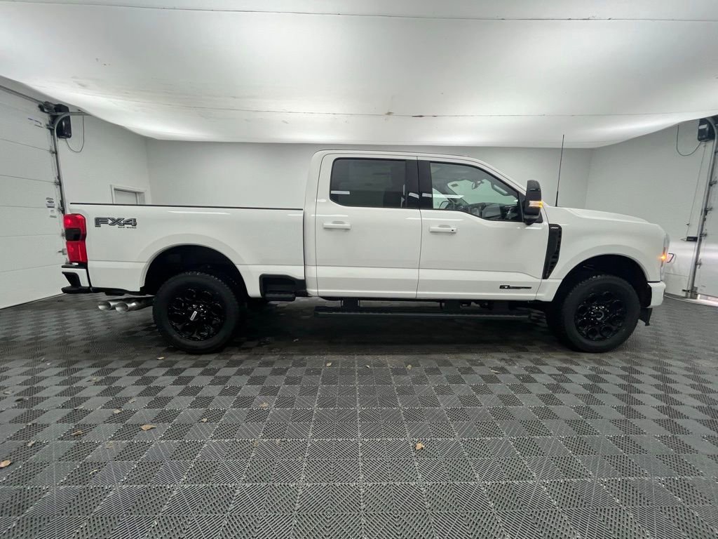 New 2026 Ford F350 Lariat w/ Black Appearance Package image 8