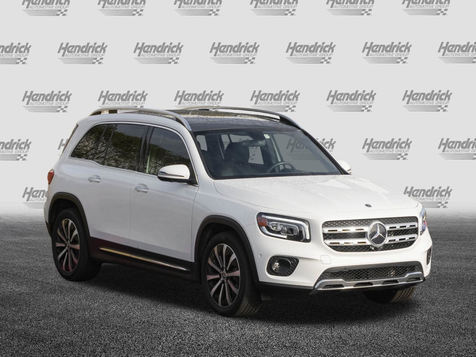 Used 2022 Mercedes-Benz GLB 250 4MATIC image 2