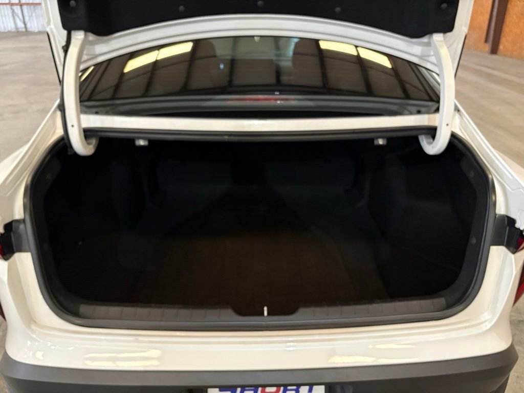 Used 2025 Kia K4 EX image 13