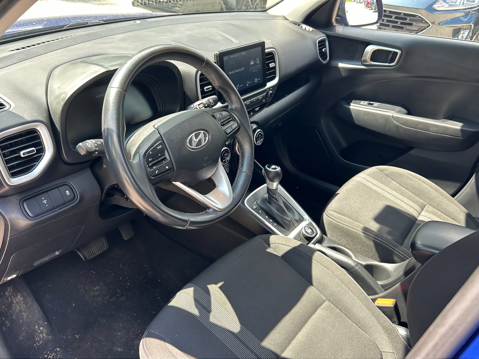 Used 2023 Hyundai Venue SEL w/ Cargo Package FWD image 13