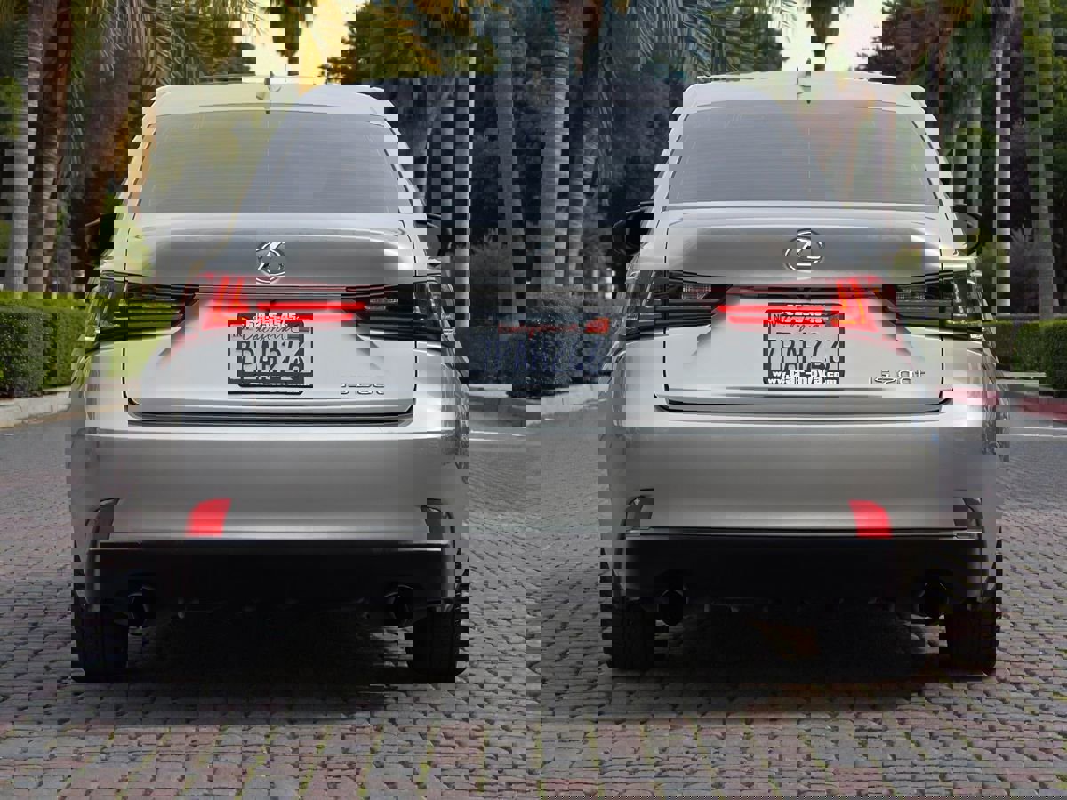 Used 2016 Lexus IS 200t image 6