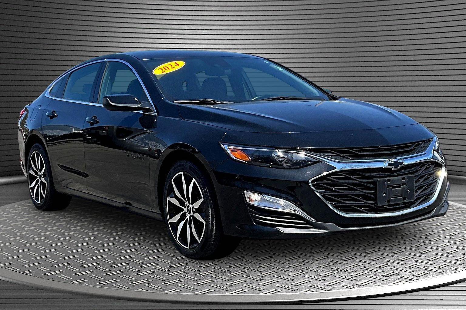 Used 2024 Chevrolet Malibu RS image 1