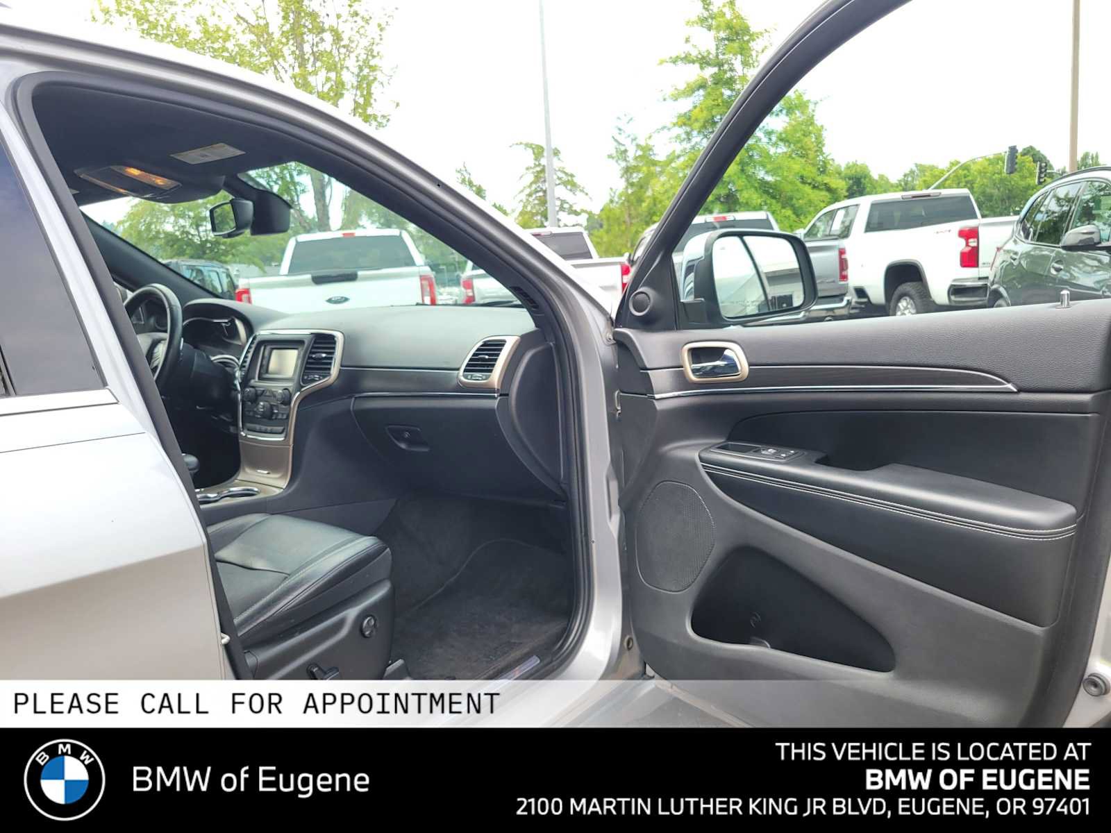 Used 2015 Jeep Grand Cherokee Limited AWD/4WD image 10