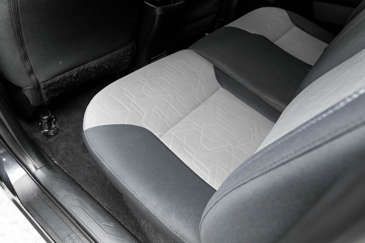 Used 2021 Toyota Tacoma TRD Sport w/ Technology Package image 37