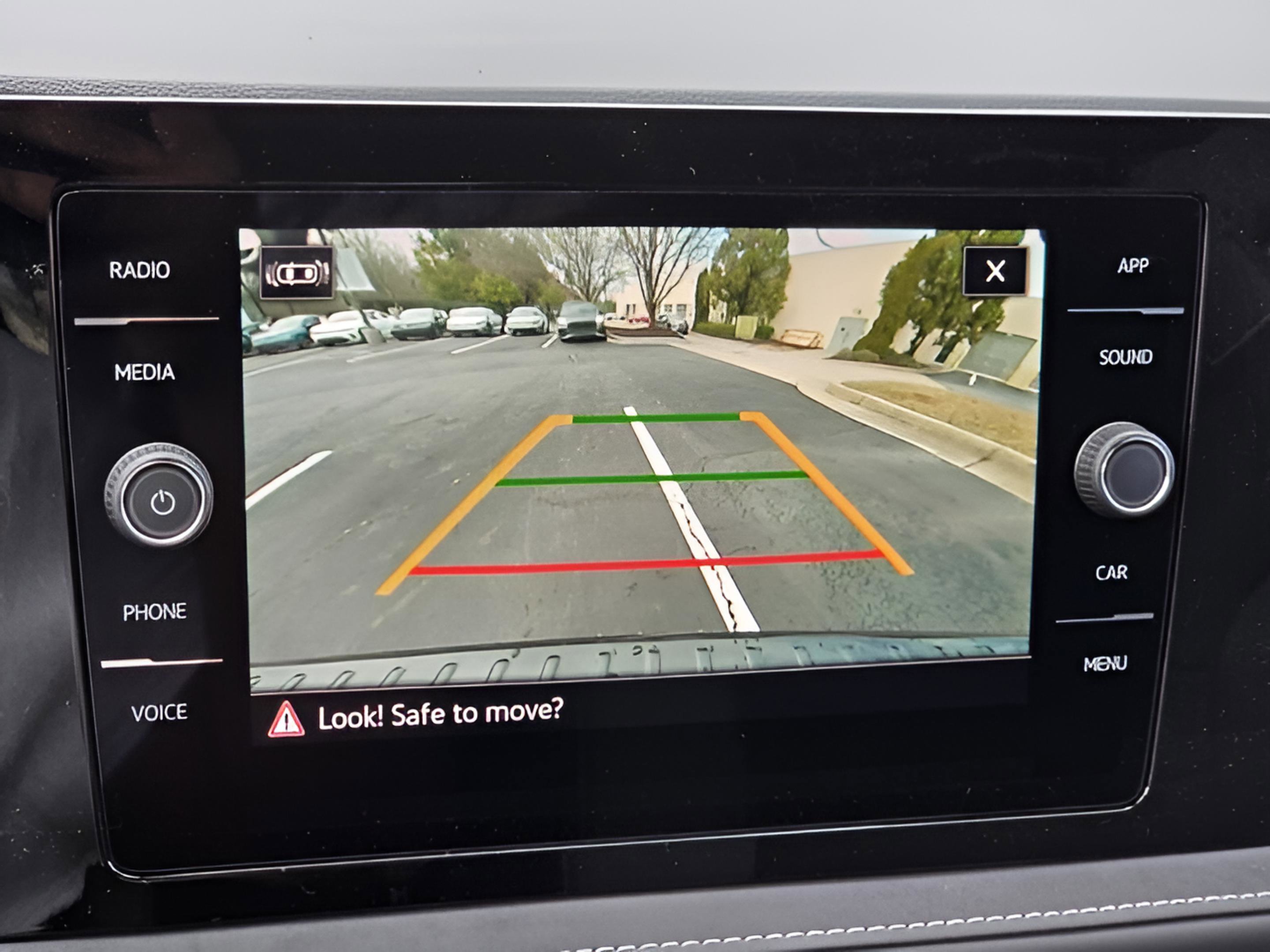 New 2026 Volkswagen Taos SE FWD image 16