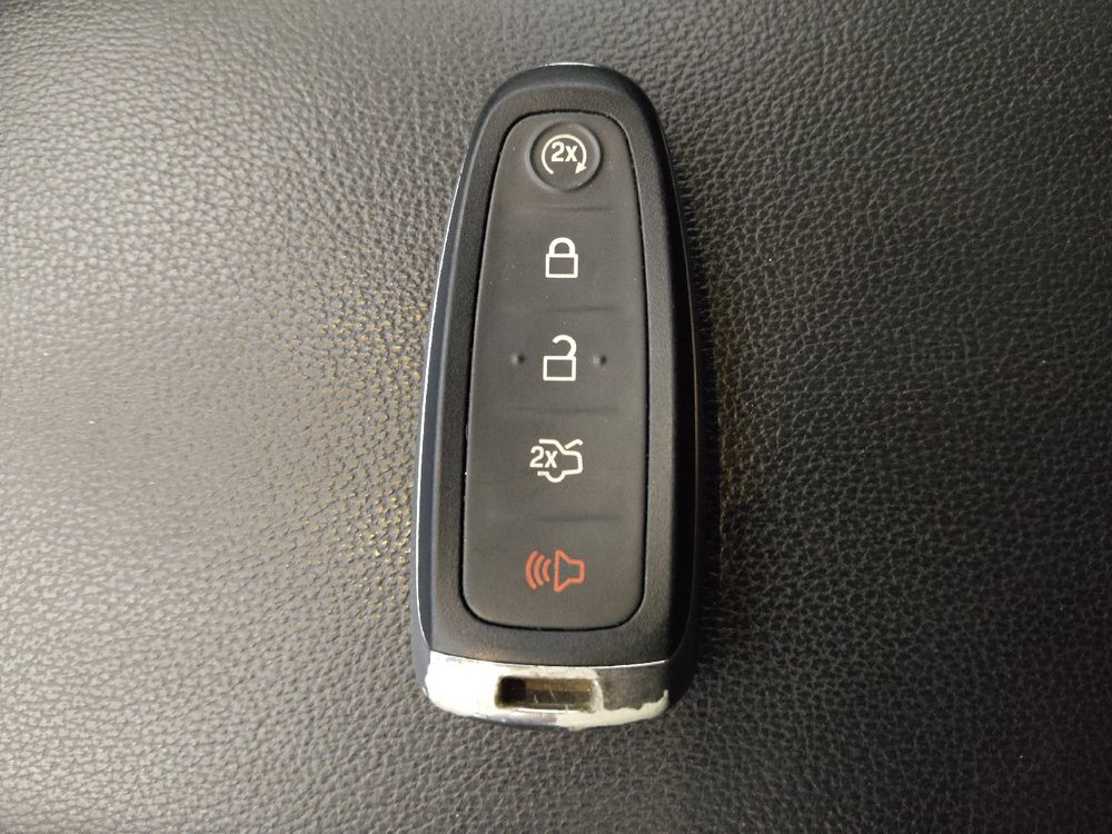 Used 2017 Ford Escape Titanium AWD/4WD image 32