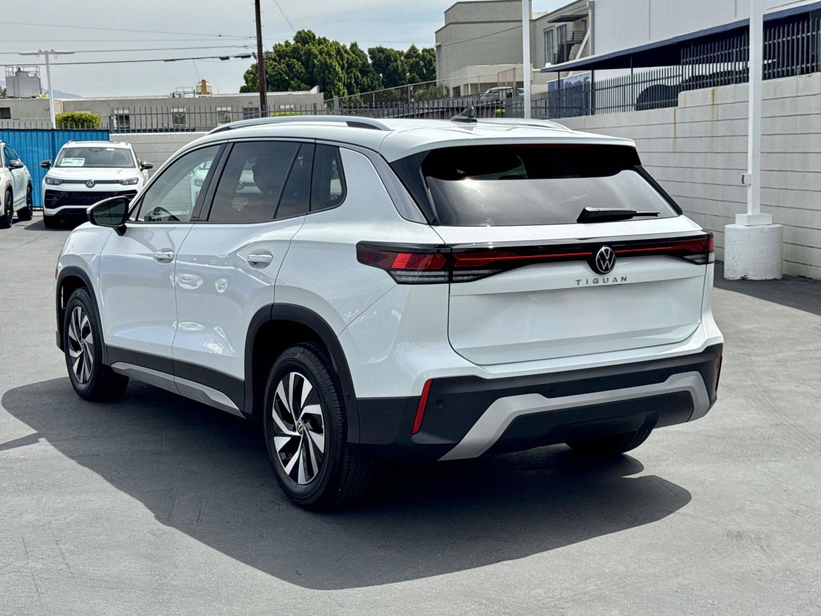 Certified 2025 Volkswagen Tiguan S image 3