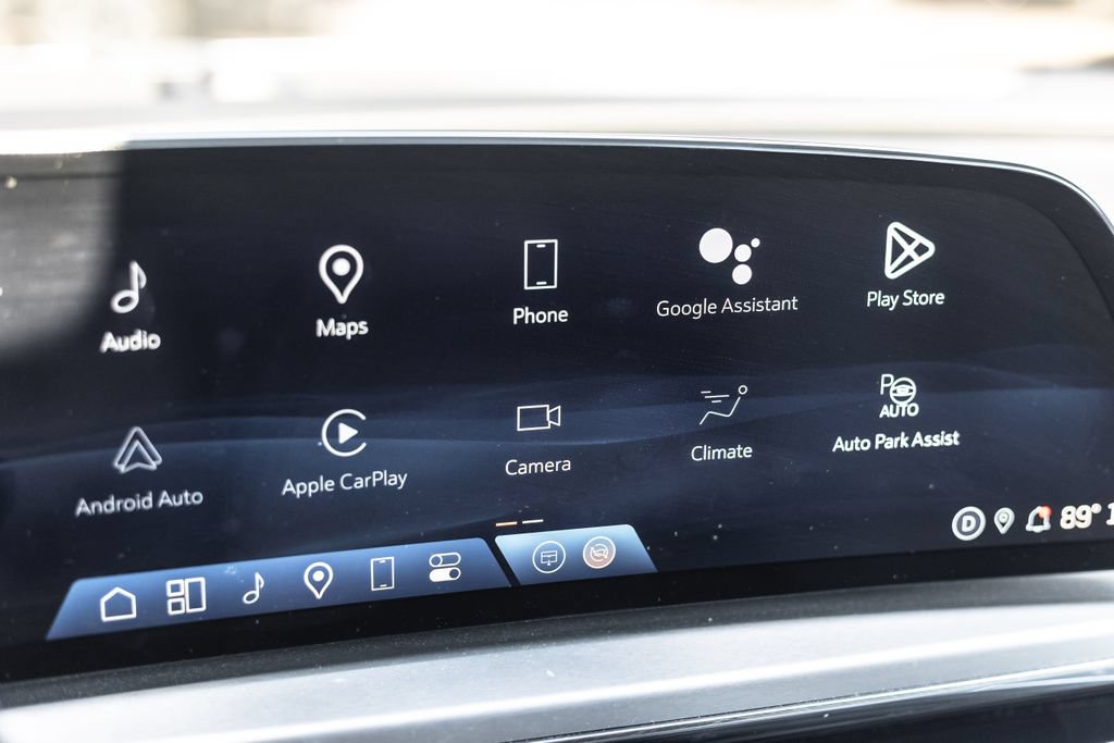 Used 2024 Cadillac Lyriq Sport RWD image 7