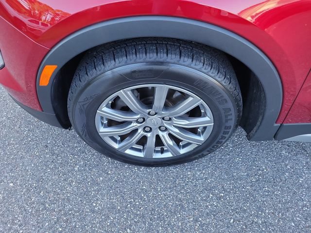 Used 2019 Cadillac XT4 Premium Luxury FWD image 5