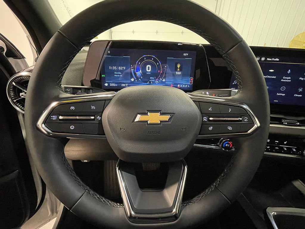 Used 2026 Chevrolet Equinox LT w/ Convenience Package II image 35