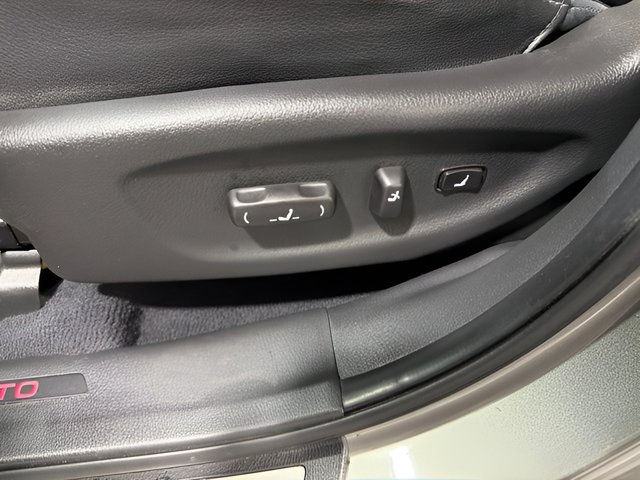 Used 2012 Kia Sorento SX AWD/4WD image 14