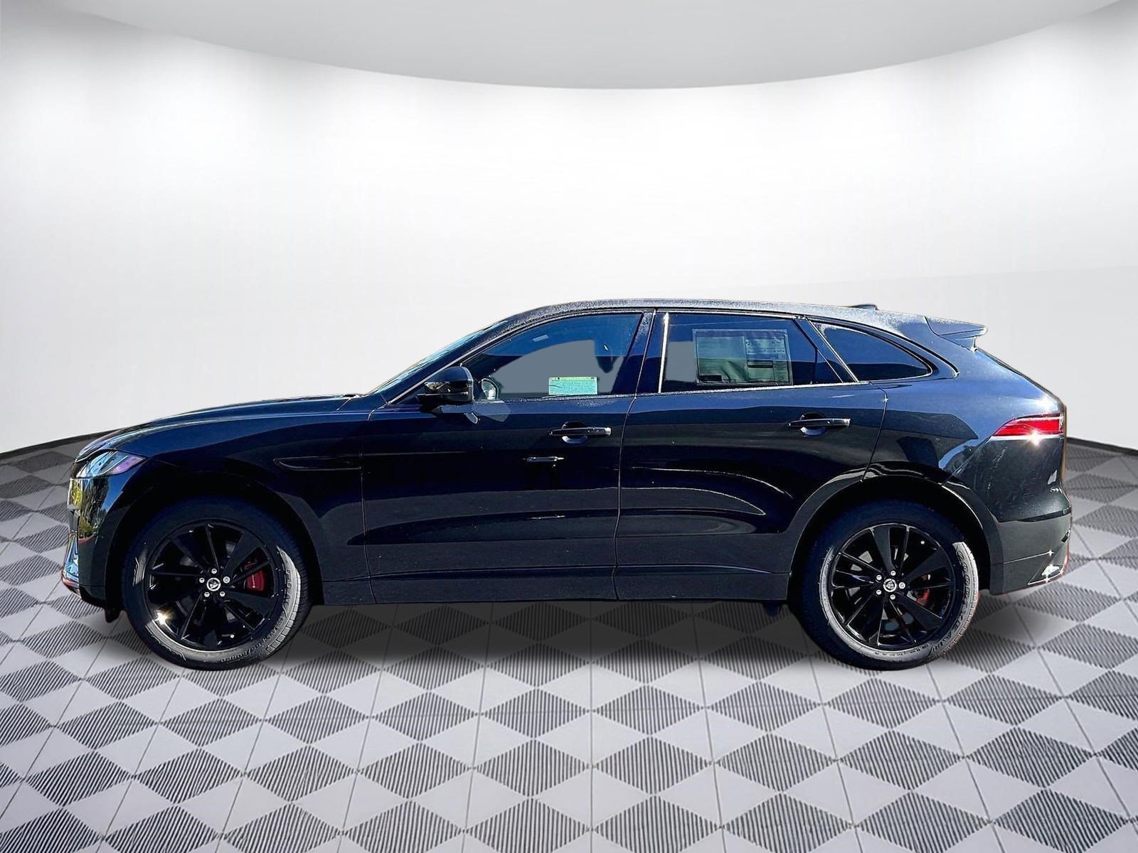 New 2025 Jaguar F-PACE R-Dynamic S AWD/4WD image 2