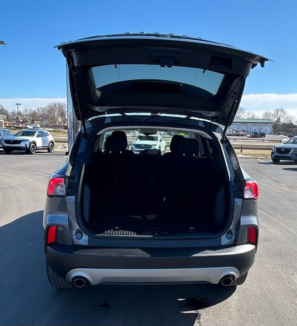 Used 2022 Ford Escape SE image 7
