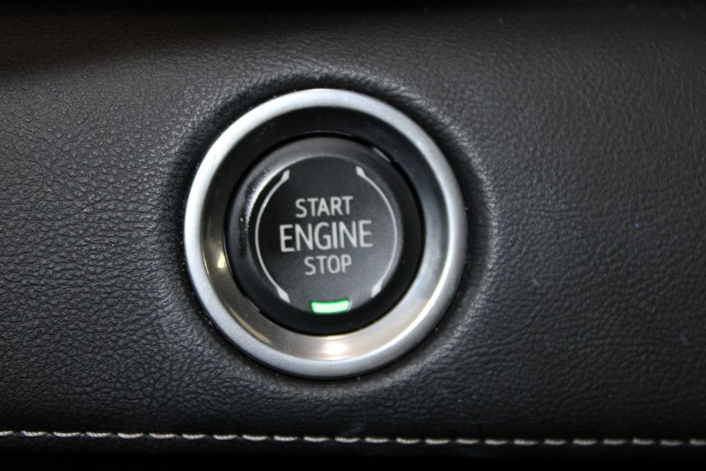 Used 2023 Cadillac Escalade Premium Luxury w/ LPO, Illumination Package image 32