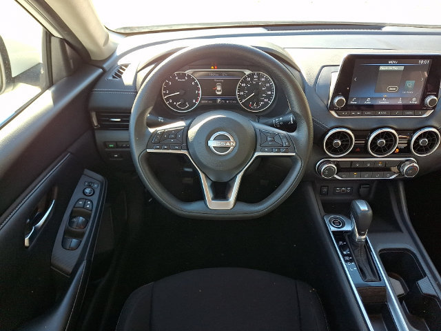 Used 2025 Nissan Sentra SV FWD image 12