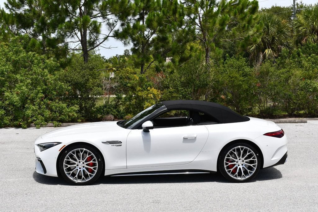 Used 2024 Mercedes-Benz SL 55 AMG 4MATIC image 40