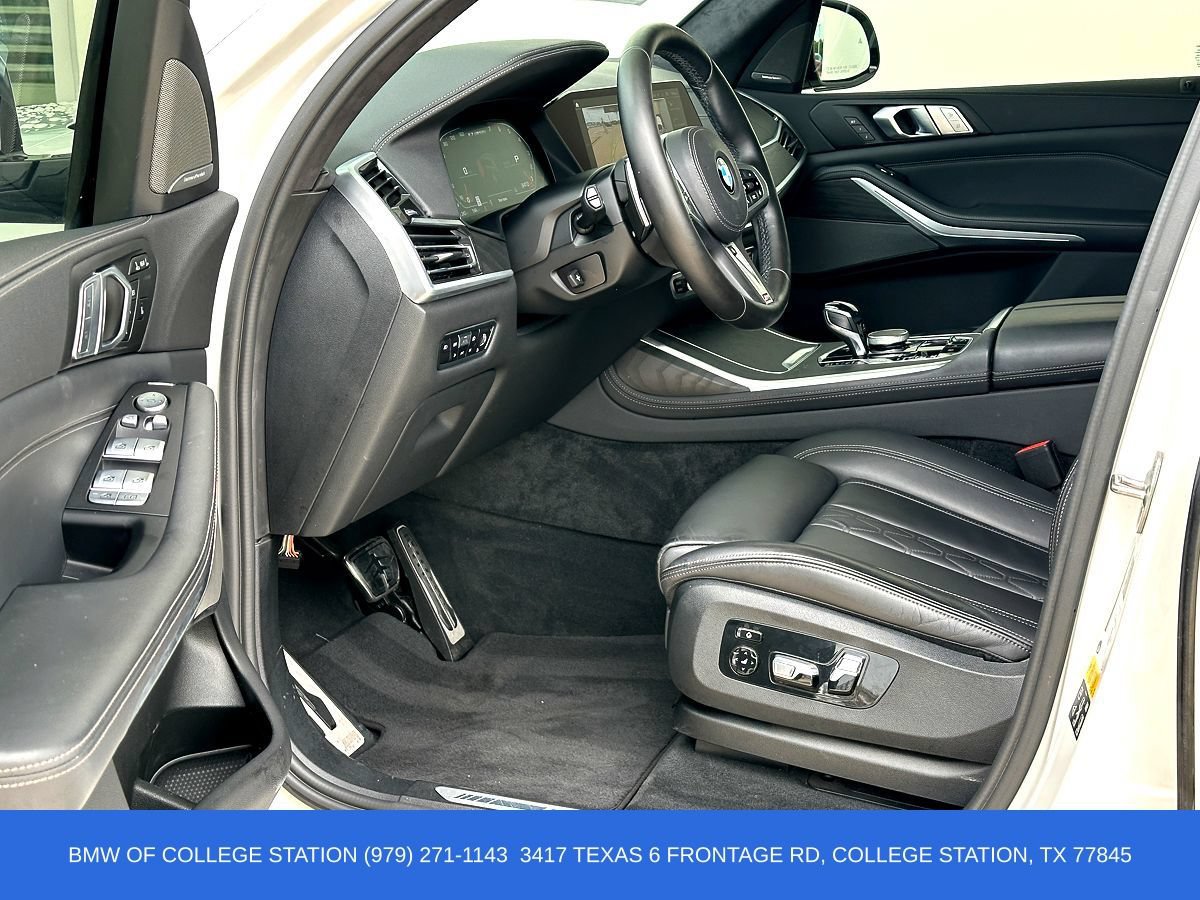 Used 2022 BMW X7 M50i w/ Cold Weather Package AWD/4WD image 10