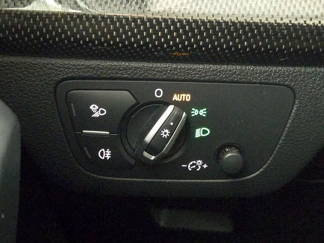 Used 2023 Audi SQ5 Premium Plus w/ Premium Plus Package image 24