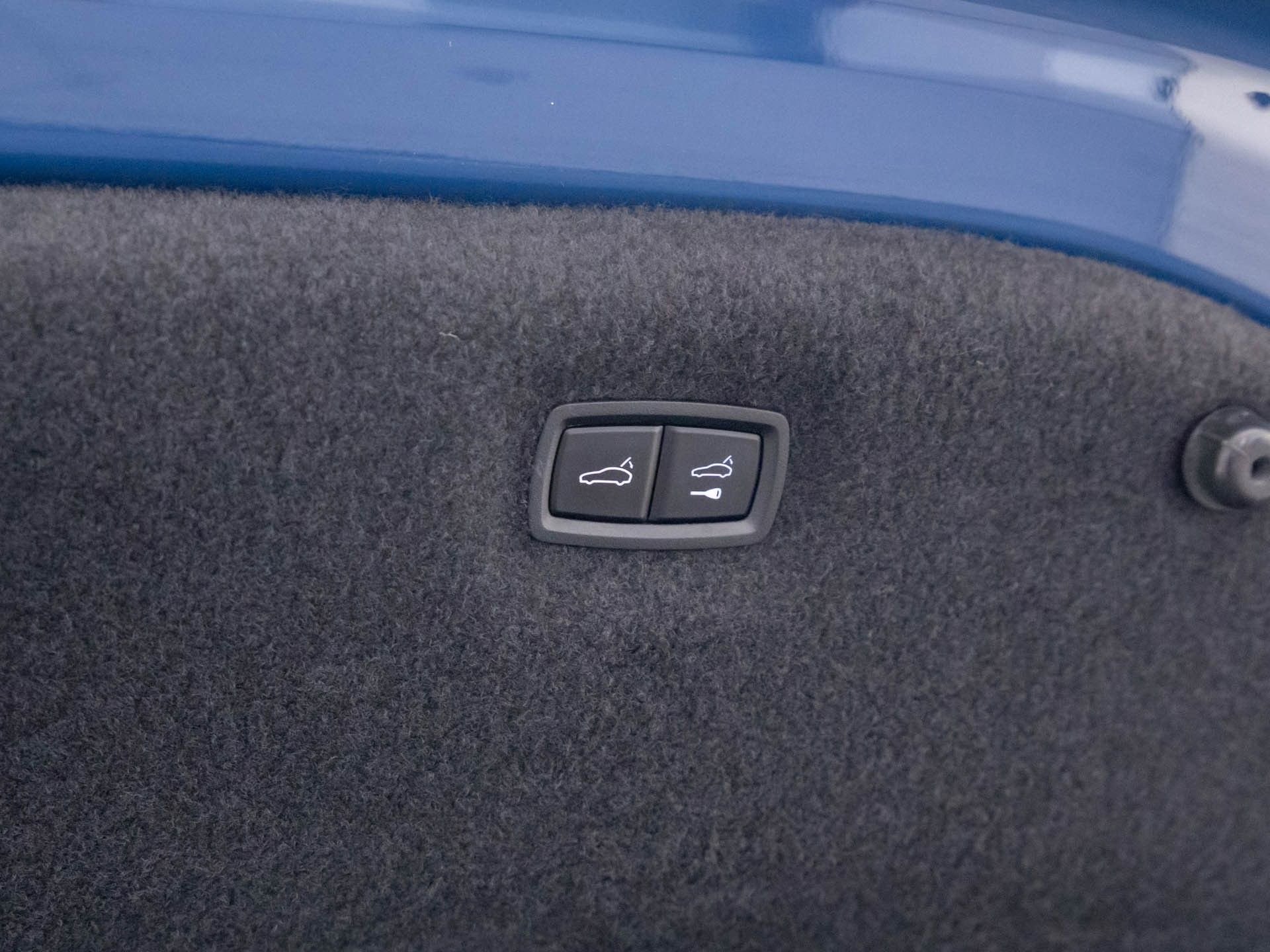 Certified 2022 Porsche Taycan 4S image 29