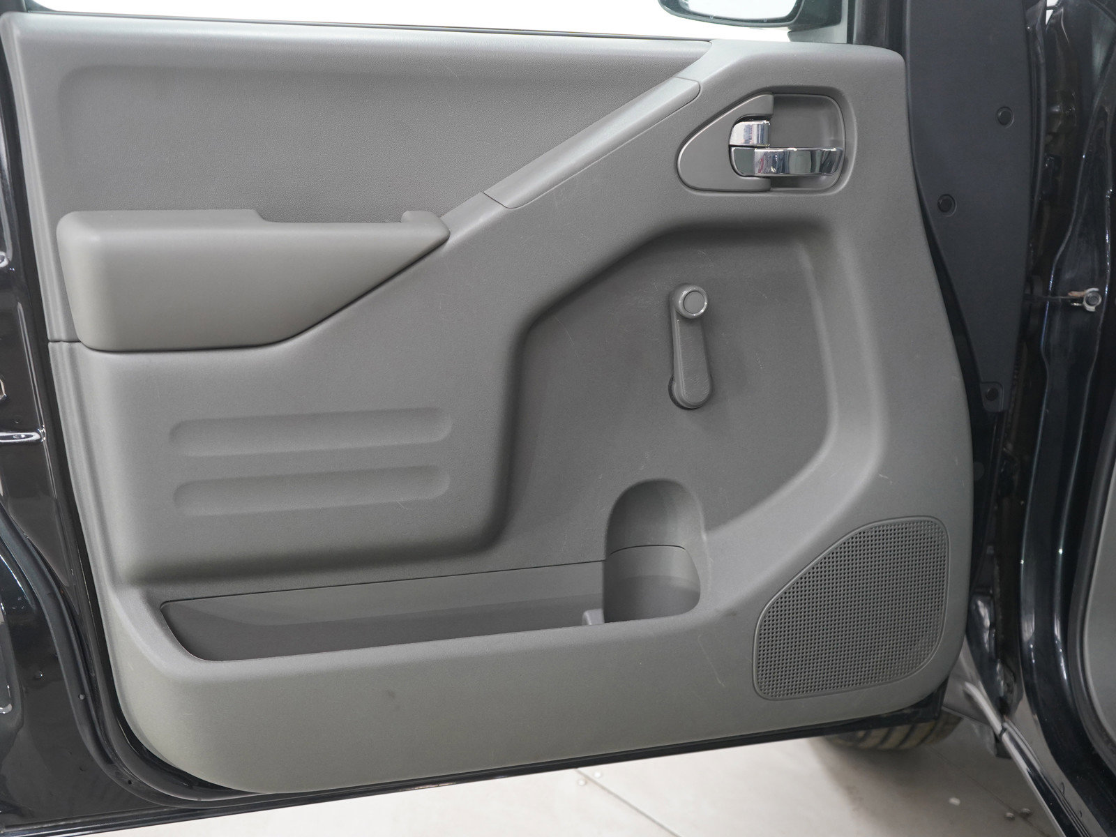 Used 2019 Nissan Frontier S image 16