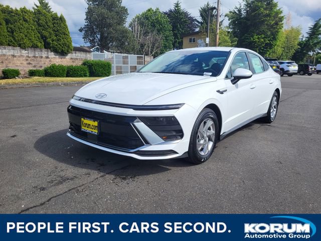New 2025 Hyundai Sonata SE image 1