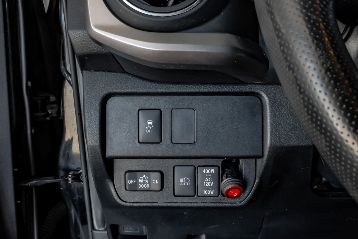 Used 2023 Toyota Tacoma SR5 w/ Trail Edition image 26