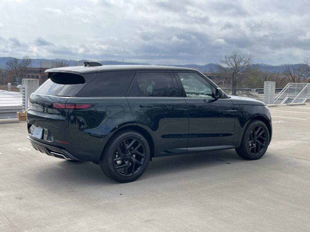 New 2026 Land Rover Range Rover Sport Dynamic SE AWD/4WD image 5