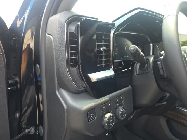 New 2026 Chevrolet Silverado 1500 LT Trail Boss w/ LT Trail Boss Premium Package AWD/4WD image 17