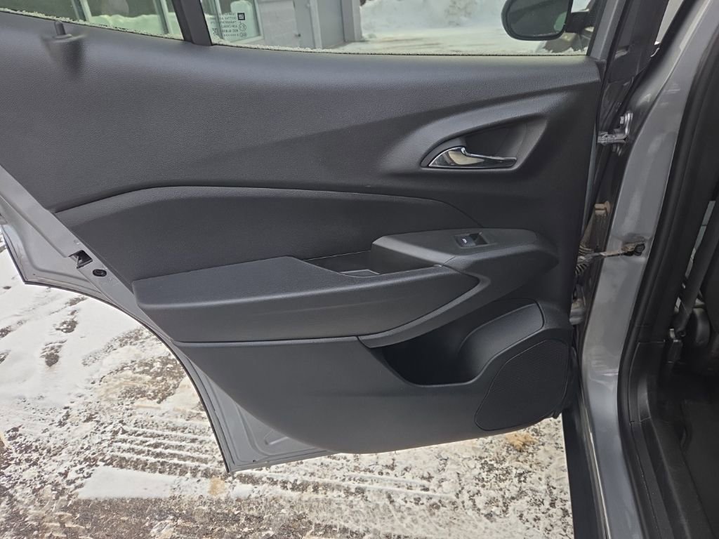 Used 2024 Chevrolet Trax LS image 19