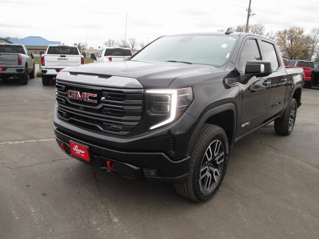 Certified 2022 GMC Sierra 1500 AT4 w/ AT4 Premium Package image 10