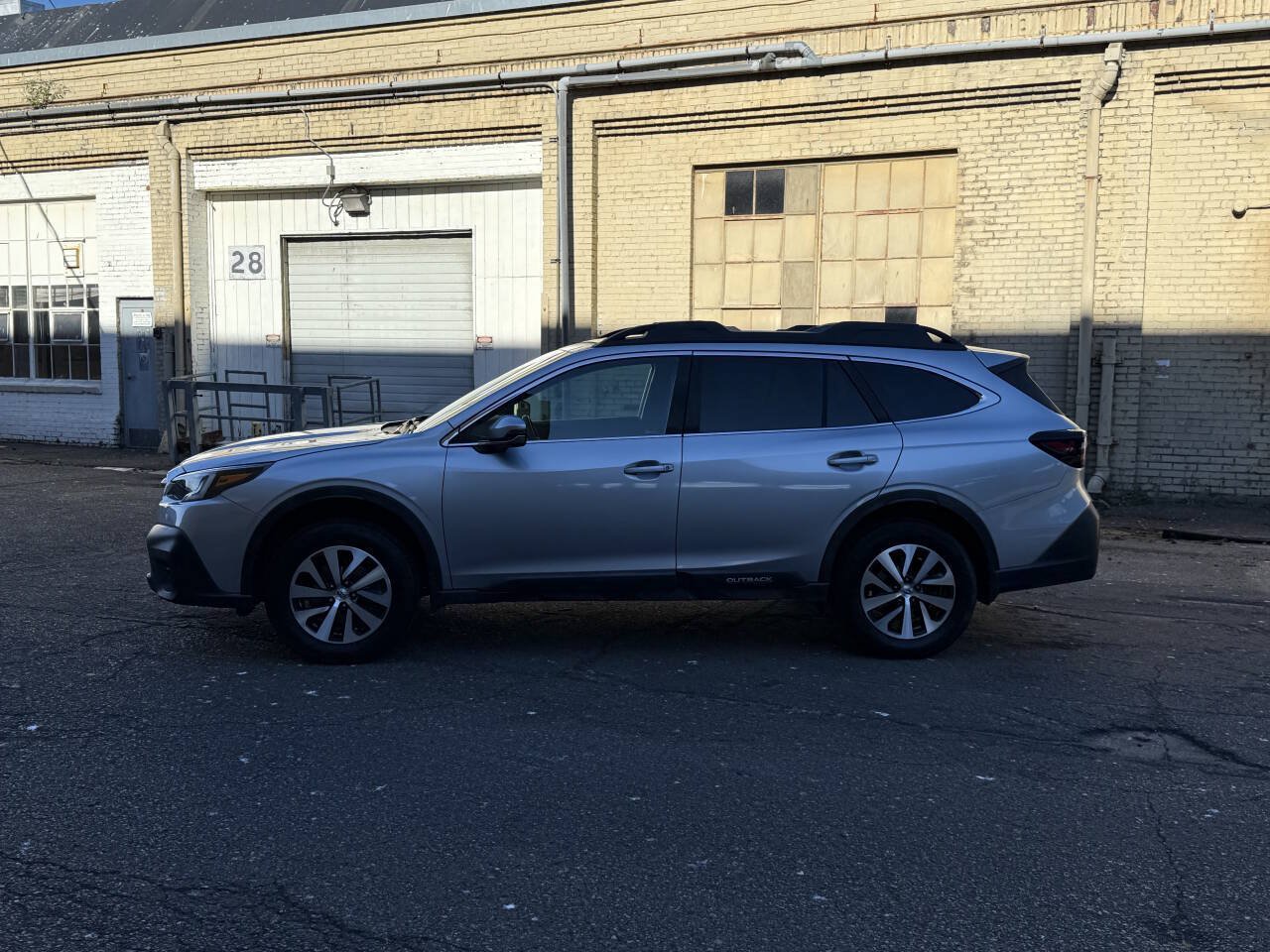 Used 2020 Subaru Outback Premium AWD/4WD image 4
