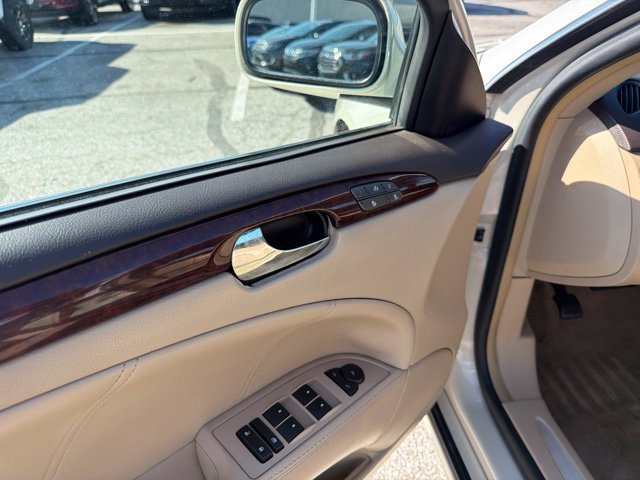 Used 2011 Buick Lucerne CXL FWD image 10