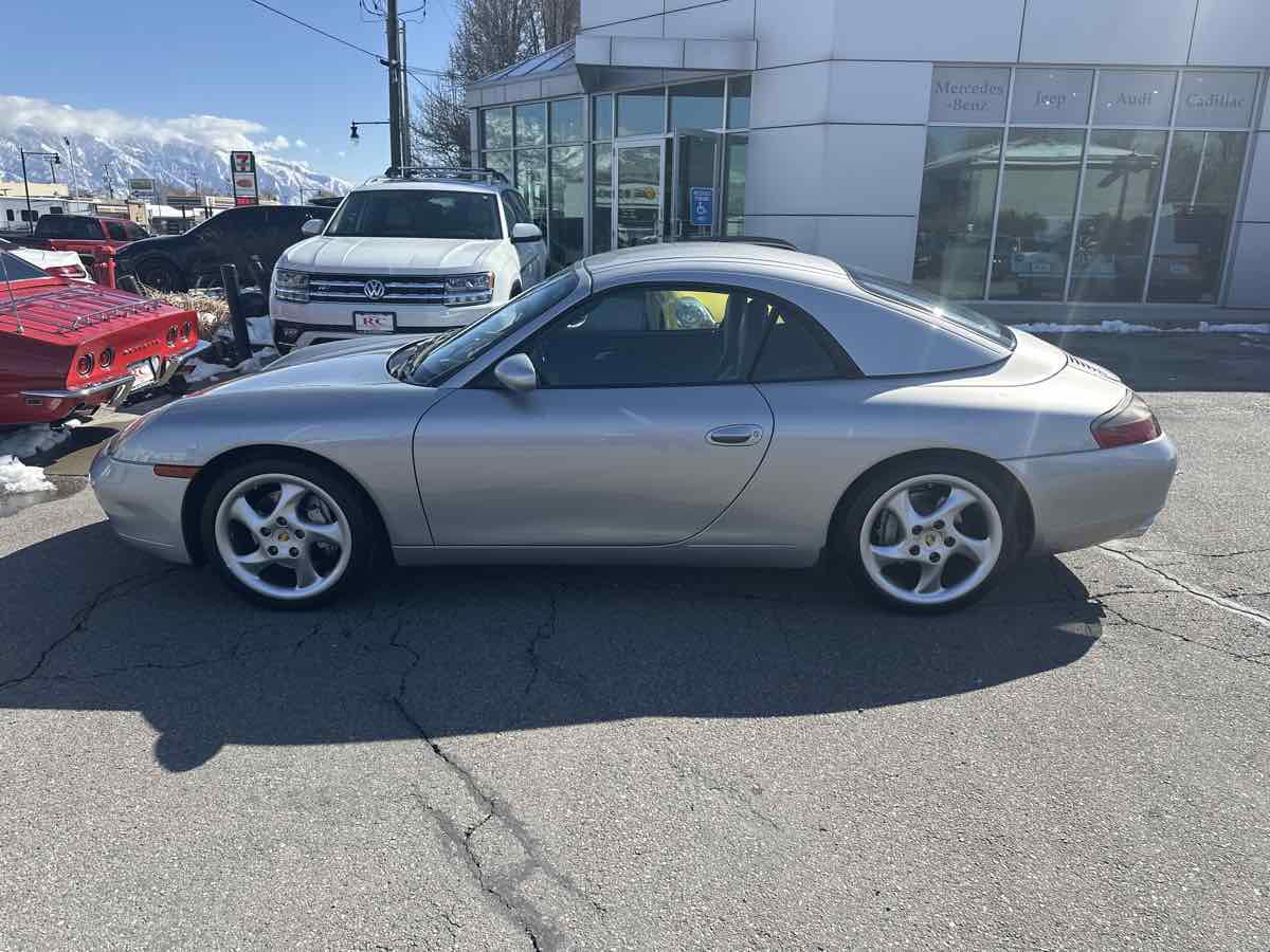 Used 2001 Porsche 911 Cabriolet image 8