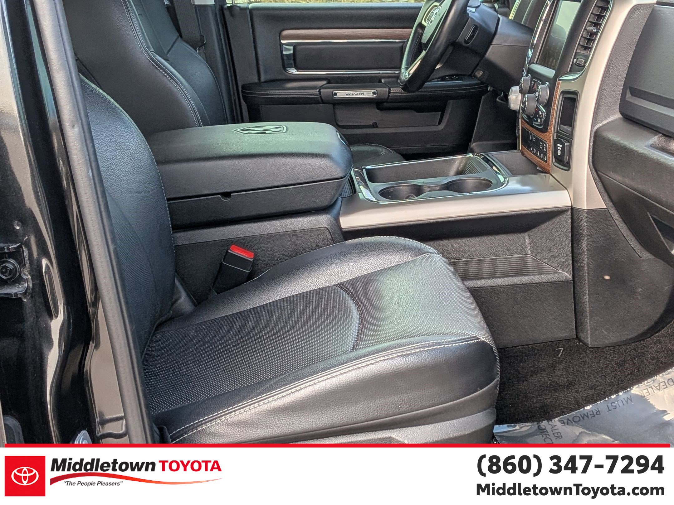 Used 2017 RAM 1500 Laramie w/ Convenience Group image 38