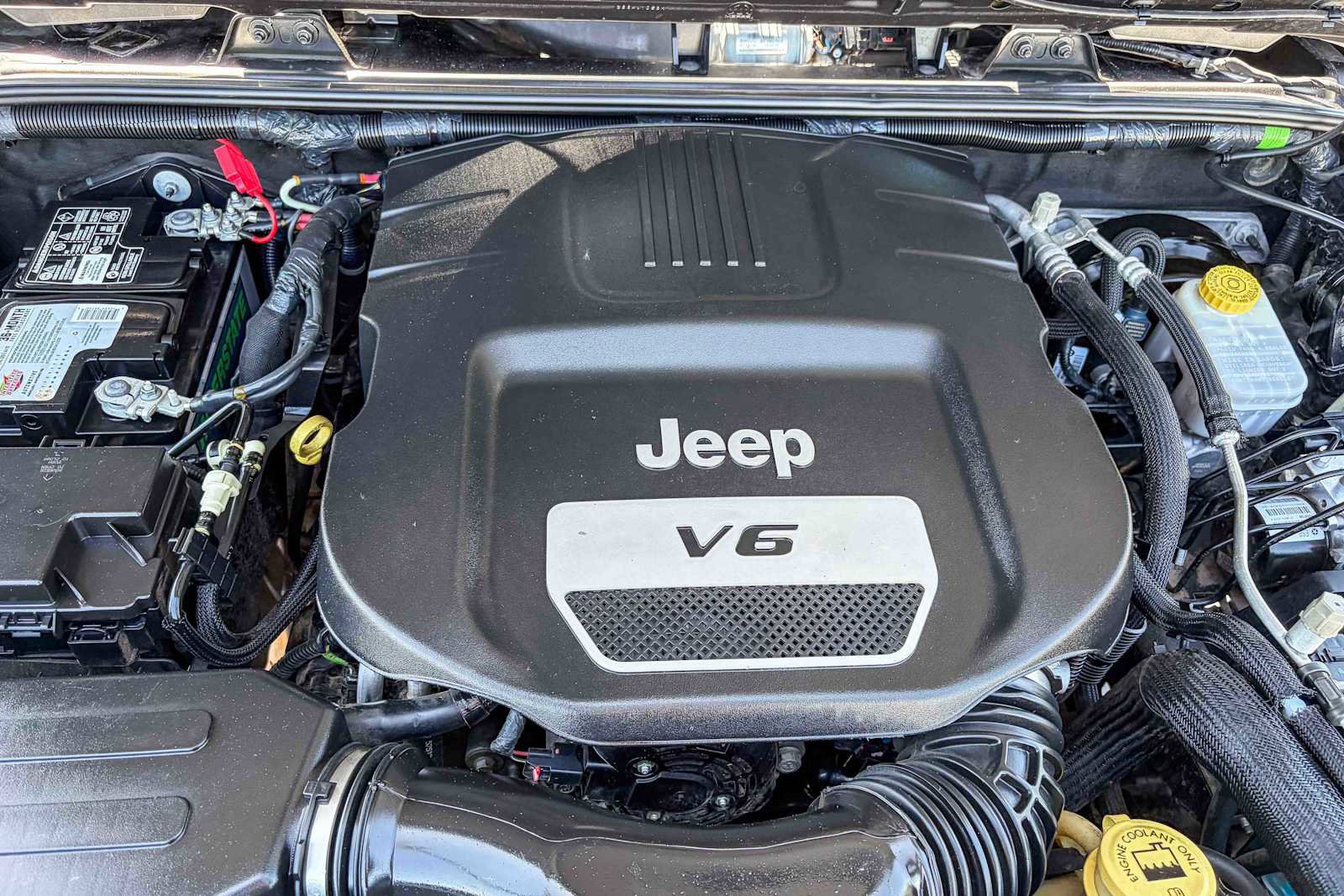 Used 2018 Jeep Wrangler Sport image 24