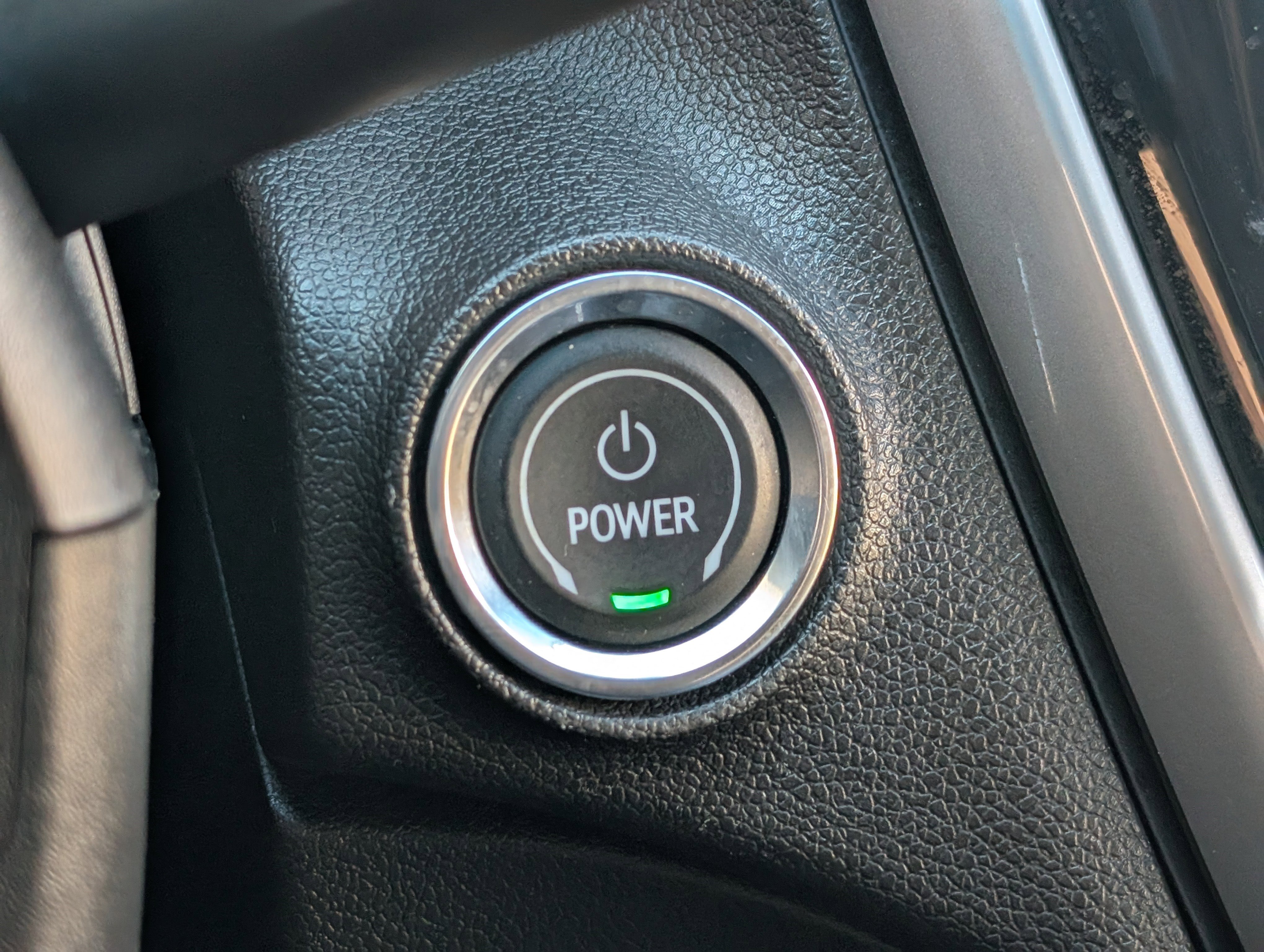 Used 2022 Chevrolet Bolt LT w/ Infotainment Package image 32