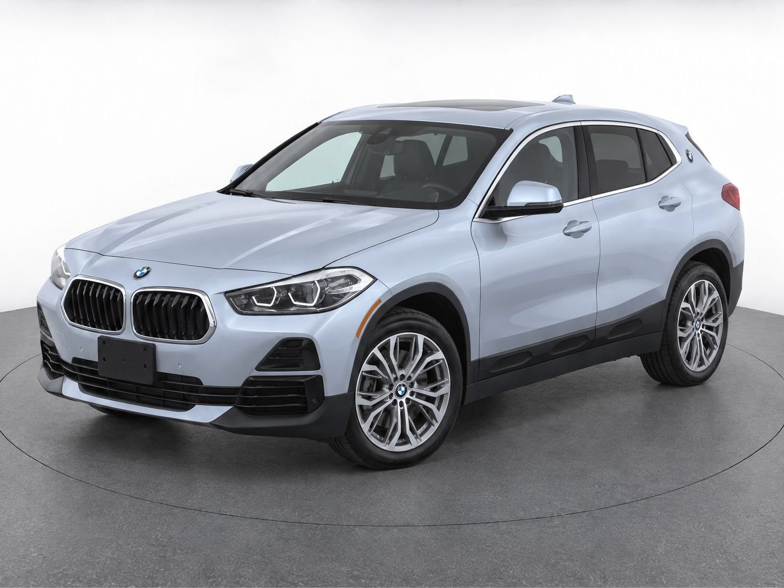 Used 2022 BMW X2 xDrive28i w/ Convenience Package AWD/4WD image 2